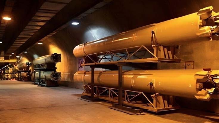 মাটির নিচের নতুন মিসাইল ঘাঁটি উন্মোচন ইরানের