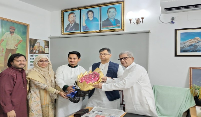 প্রতিষ্ঠারদিনে বিএনপিকে ফুলেল শুভেচ্ছা জানাল এনসিপি প্রতিষ্ঠারদিনে বিএনপিকে ফুলেল শুভেচ্ছা জানাল এনসিপি