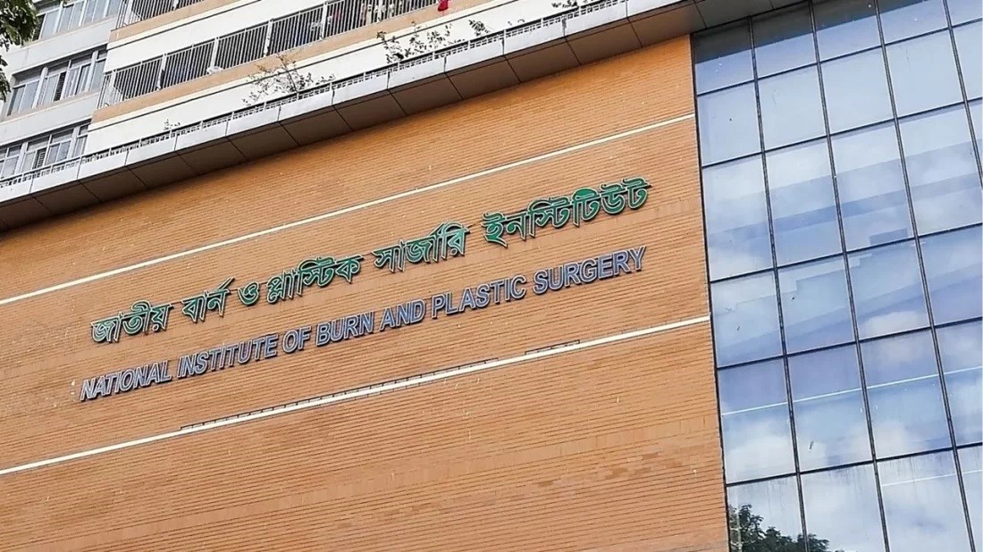 গ্যাস লিকেজে বিস্ফোরণ, একই পরিবারের ৫ জন দগ্ধ গ্যাস লিকেজে বিস্ফোরণ, একই পরিবারের ৫ জন দগ্ধ