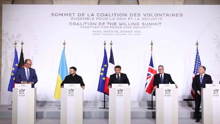 গ্রিনল্যান্ড ঘিরে উত্তেজনা: ট্রাম্পের হুমকিতে কড়া অবস্থানে ইউরোপ