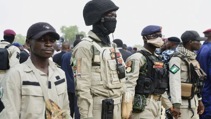 নামাজের সময় মসজিদে বিস্ফোরণ, নিহত ৭