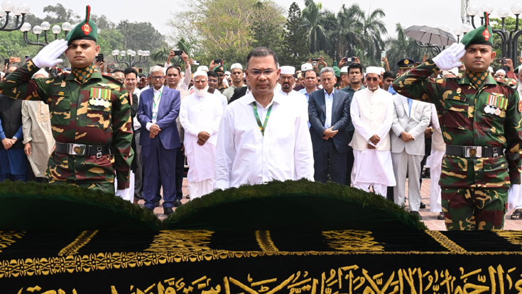 দিলারা হাফিজের জানাজা সম্পন্ন, কফিনে প্রধানমন্ত্রীর শ্রদ্ধা