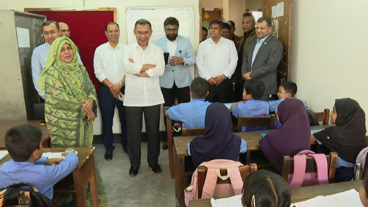 বিয়াম ল্যাবরেটরি স্কুল পরিদর্শন প্রধানমন্ত্রীর