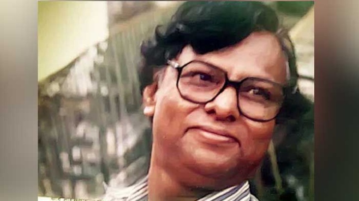 চায়ের আড্ডায় লুকিয়ে আছেন ইকবাল আজিজ চায়ের আড্ডায় লুকিয়ে আছেন ইকবাল আজিজ