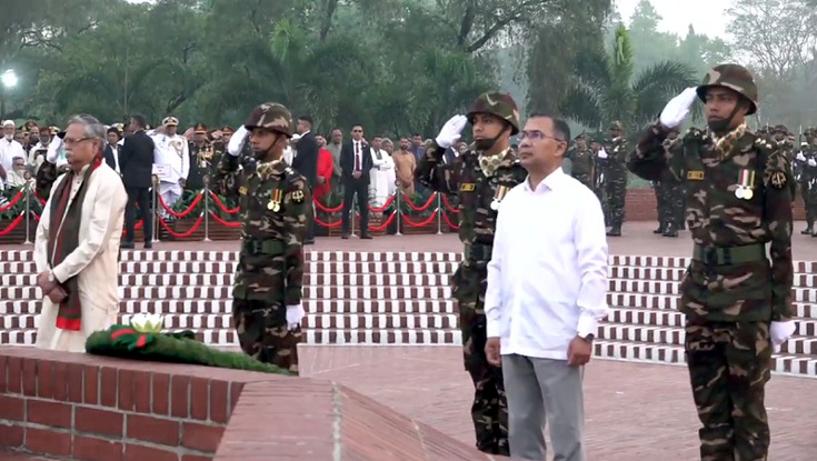 জাতীয় স্মৃতিসৌধে রাষ্ট্রপতি-প্রধানমন্ত্রীর শ্রদ্ধা