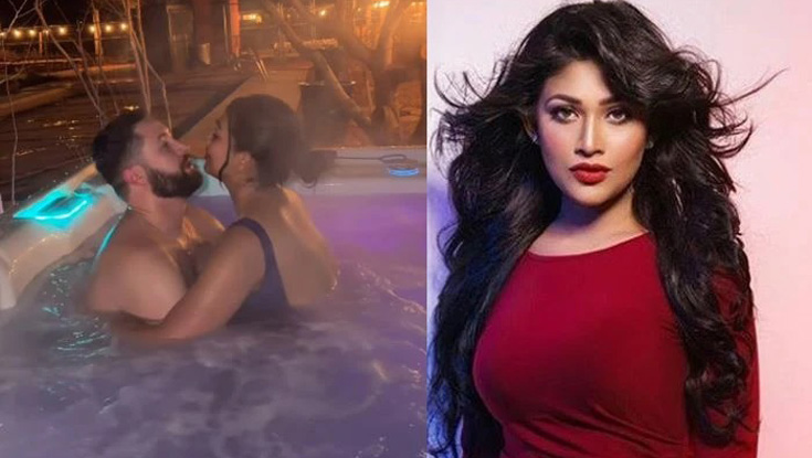 সুইমিংপুলে অন্তরঙ্গ পিয়া বিপাশা