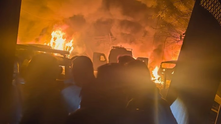 ভারত নিয়ন্ত্রিত জম্মু-কাশ্মীরে থানায় বিস্ফোরণ, নিহত ৭