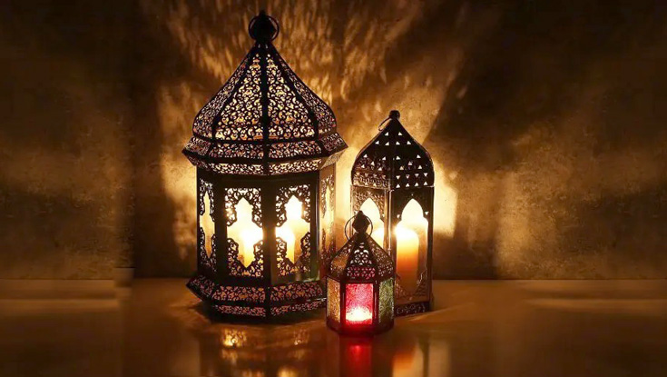 নবীজি রমজানের শেষ দশকে যে আমল করতেন