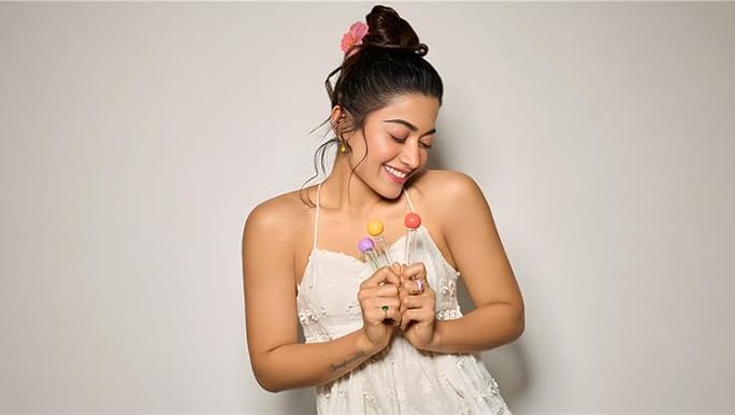 যে কারণে প্রশংসায় ভাসছেন রাশমিকা