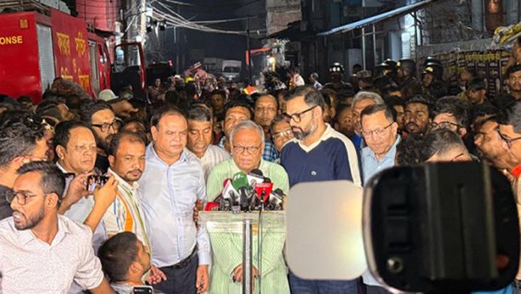 অগ্নিকাণ্ডে নিহতদের পরিবারকে এক লাখ টাকা সহায়তার ঘোষণা বিএনপির অগ্নিকাণ্ডে নিহতদের পরিবারকে এক লাখ টাকা সহায়তার ঘোষণা বিএনপির
