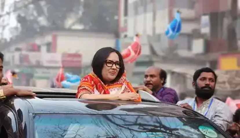 হেসেছে রুমিন ফারহানার হাঁস