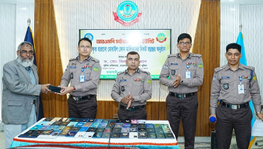 আরএমপির অভিযানে ৭৫ জনের হাতে ফিরল হারানো মোবাইল