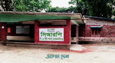 সিআরপির কর্মকর্তাদের বিরুদ্ধে অপেশাদার আচরণের অভিযোগ