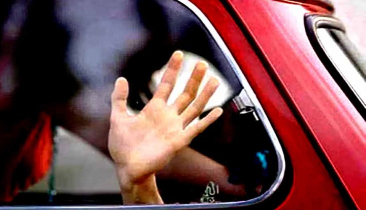 অসুস্থ তরুণীকে অ্যাম্বুল্যান্সে তুলে ধর্ষণ