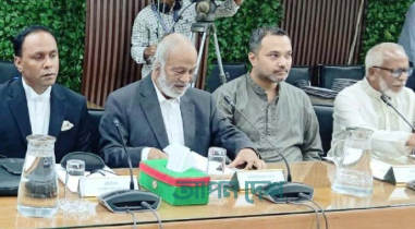 ইসিকে শক্ত অবস্থানে থাকার আহবান মঈন খানের