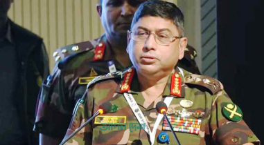 নারীদের বাদ দিয়ে দেশের উন্নয়নের চিন্তা করা ভুল: সেনাপ্রধান