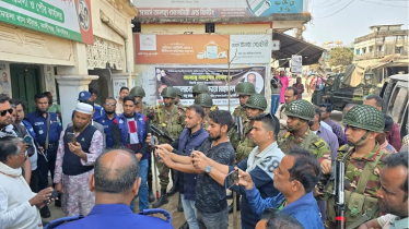 স্বতন্ত্র প্রার্থীর ৪ জনকে কুপিয়ে জখম