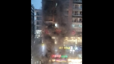 বেইলি রোডে বহুতল ভবনে ভয়াবহ আগুন