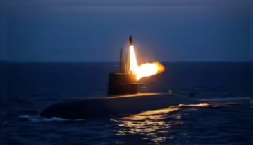 বঙ্গোপসাগরে ভারতের শক্তিশালী ক্ষেপণাস্ত্র পরীক্ষা