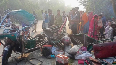 নাটোরে ট্রাক-ইজিবাইকের সংঘর্ষ, নিহত ৩