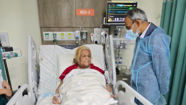 সেলিমা রহমানকে দেখতে গেলেন ডা. রফিক