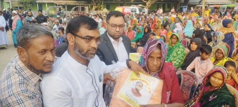 হাজারও শীতার্তকে উষ্ণতার পরশ দিলো ডা. বাবর উদ্দীন সরকার ফাউন্ডেশন
