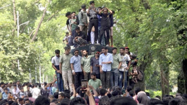 বাকৃবি শিক্ষার্থীদের অবরোধ, ঢাকা-ময়মনসিংহ রেল যোগাযোগ বন্ধ