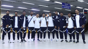 বিমানবন্দরে আটকা পড়েছেন জামাল ভূঁইয়ারা
