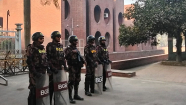 সংসদ ভবন এলাকায় ১২ প্লাটুন বিজিবি মোতায়েন সংসদ ভবন এলাকায় ১২ প্লাটুন বিজিবি মোতায়েন