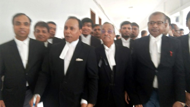 জনবহুল এলাকায় ত্রুটিপূর্ণ বিমান চলাচলে নিষেধাজ্ঞা চেয়ে রিট
