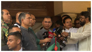 কাঙ্খিত দেশ গড়তে সবার সহযোগিতা চাইলেন প্রধানমন্ত্রী তারেক রহমান কাঙ্খিত দেশ গড়তে সবার সহযোগিতা চাইলেন প্রধানমন্ত্রী তারেক রহমান