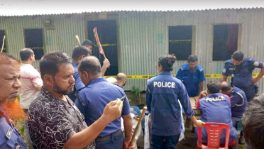 নিজ ঘরে স্ত্রীর গলাকাটা, স্বামীর ঝুলন্ত মরদেহ
