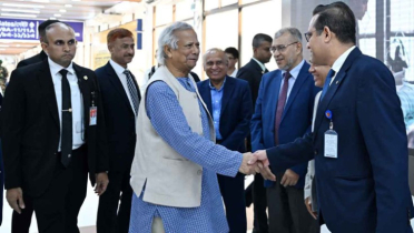 দেশে ফিরেছেন প্রধান উপদেষ্টা