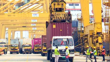 হুঁশিয়ারি দিয়ে চট্টগ্রাম বন্দরের ধর্মঘট সাময়িক স্থগিত