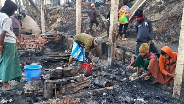 উখিয়া রোহিঙ্গা ক্যাম্পে ভয়াবহ আগুন