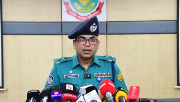 ঝটিকা মিছিলে অর্থদাতারাও আইনের আওতায় আসবে: ডিএমপি ঝটিকা মিছিলে অর্থদাতারাও আইনের আওতায় আসবে: ডিএমপি