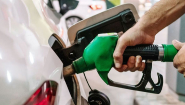 বাড়ছে না জ্বালানি তেলের দাম বাড়ছে না জ্বালানি তেলের দাম