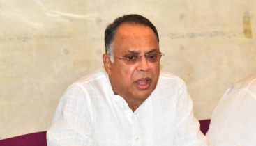 ‘সরবরাহ বাড়াতে শিগগিরই আসছে তেলবাহী দুটি জাহাজ’