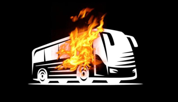 যাত্রীবাহী বাসে আগুন যাত্রীবাহী বাসে আগুন