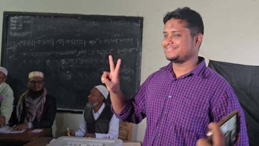 কুমিল্লা-৪ আসনে বেসরকারিভাবে বিজয়ী হাসনাত আবদুল্লাহ