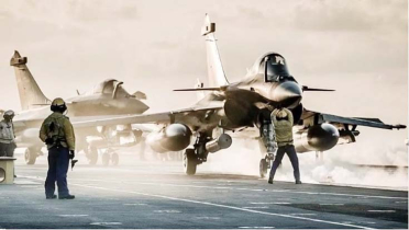 গ্রিনল্যান্ডে সামরিক বিমান পাঠালো ট্রাম্প