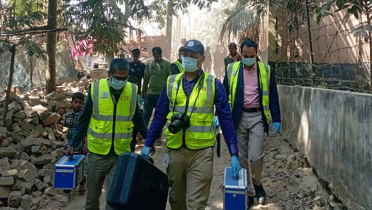 হাতবোমা তৈরির সময় বিস্ফোরণে নিহত ২ হাতবোমা তৈরির সময় বিস্ফোরণে নিহত ২