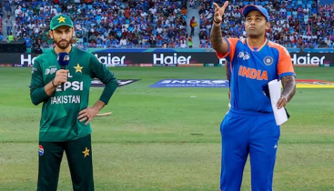 দীর্ঘ নাটকীয়তার পর মুখোমুখি ভারত-পাকিস্তান