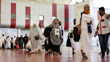 হজযাত্রীদের স্বাস্থ্য পরীক্ষার সময় বাড়ল