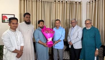 নাহিদ ইসলামের বাসায় তারেক রহমান