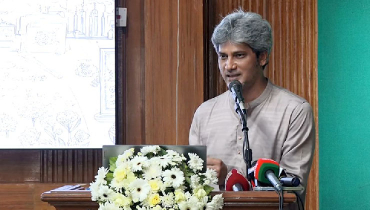 ‘নিজের মতো তথ্য-উপাত্ত তৈরি করতে চায় না সরকার’