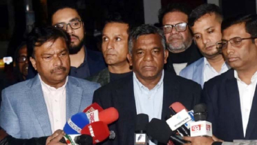 আইসিসি প্রতিনিধির সঙ্গে বৈঠকে নিজেদের অনড় অবস্থান জানালো বিসিবি