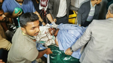 ‘ওসমান হাদিকে নেয়া হচ্ছে এভারকেয়ারে’ ‘ওসমান হাদিকে নেয়া হচ্ছে এভারকেয়ারে’