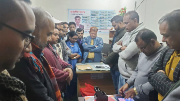 ওসমান হাদির স্বরণে টাঙ্গাইল প্রিন্ট মিডিয়া অ্যাসোসিয়সনের নিরবতা পালন