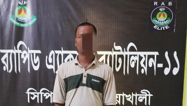 নোয়াখালীতে বিদেশি মদসহ গ্রেফতার ১